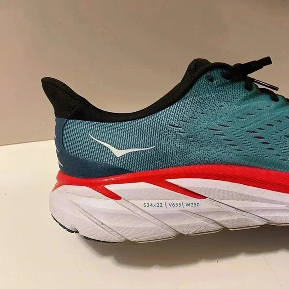 Clifton 8 Running shoes are soft and extremely comfy - Picture 11 of 14